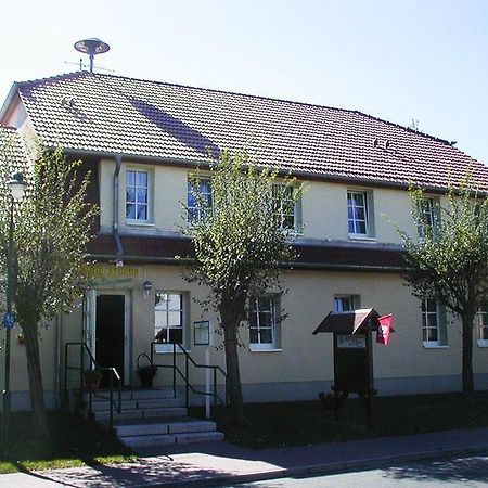 Landgasthaus Am Dolgensee Reichenwalde Exterior foto