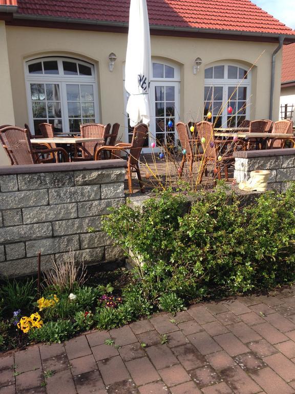 Landgasthaus Am Dolgensee Reichenwalde Exterior foto